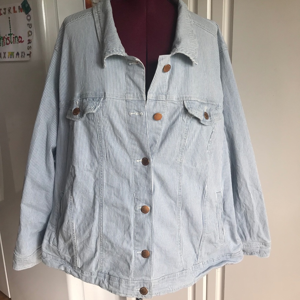 New Universal Threads Jean Jacket Blue/White Striped Plus Size 4X Button Down